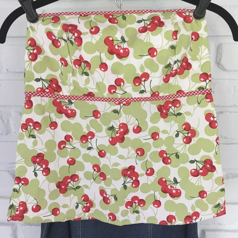 🍒 Sweet Cherry 🍒 w/Gingham Trim Strapless Top